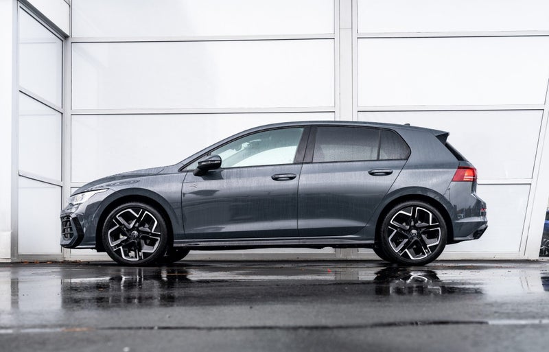 2025 Volkswagen Golf R-Line Facelift 110kW Petr... image 5