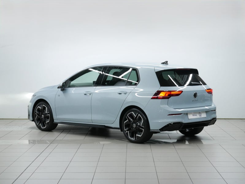 2025 Volkswagen Golf R-Line Touring image 3