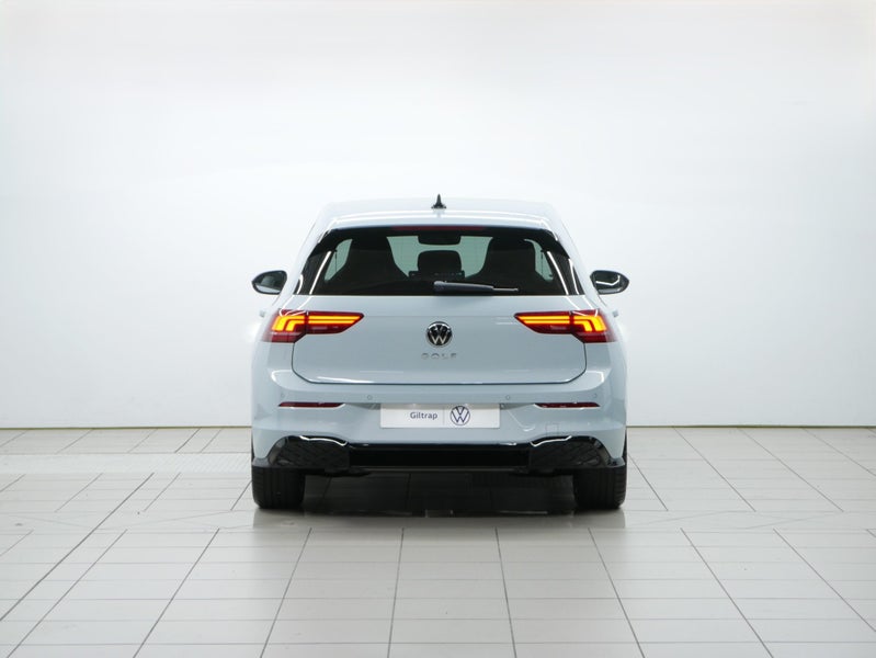 2025 Volkswagen Golf R-Line Touring image 4