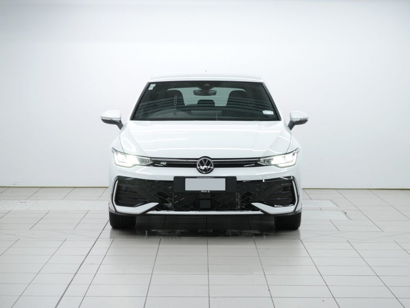 2025 Volkswagen Golf R-Line Touring image 2