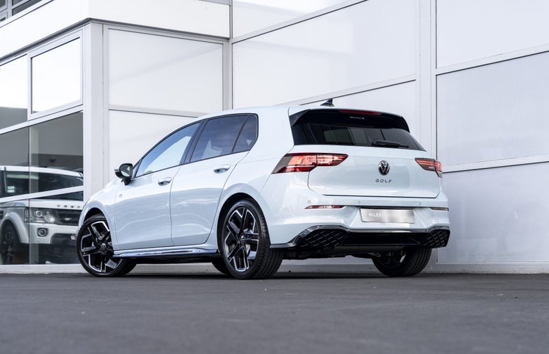 2025 Volkswagen Golf R-Line Touring Facelift 11... image 5