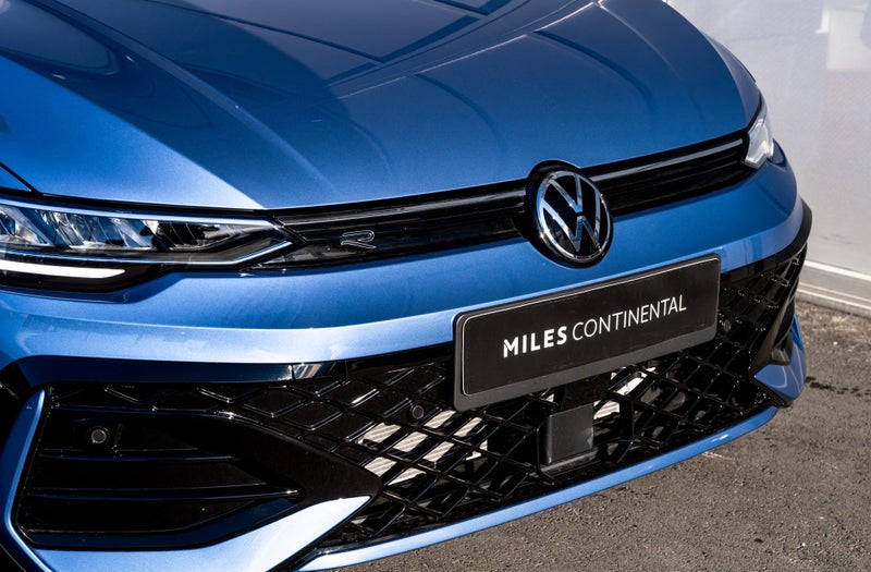 2025 Volkswagen Golf R-Line Touring Facelift 11... image 3