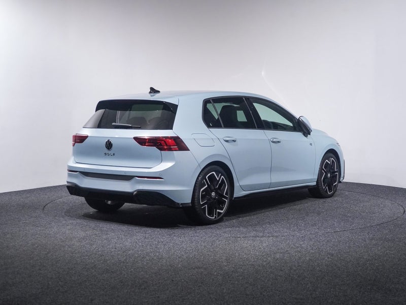 2025 Volkswagen Golf Tsi R Line Touring 110kW image 5