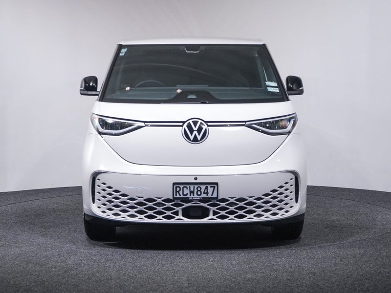 2025 Volkswagen ID. Buzz Cargo 210kW image 3