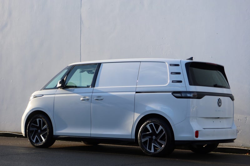 2025 Volkswagen ID. Buzz CARGO image 4