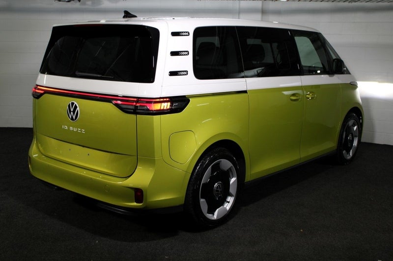 2025 Volkswagen ID. Buzz ID BUZZ MWB image 3