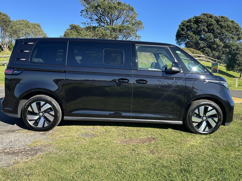 2025 Volkswagen ID. Buzz LWB image 5