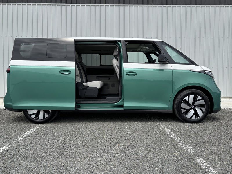 2025 Volkswagen ID. Buzz LWB 91Kwh EV image 3