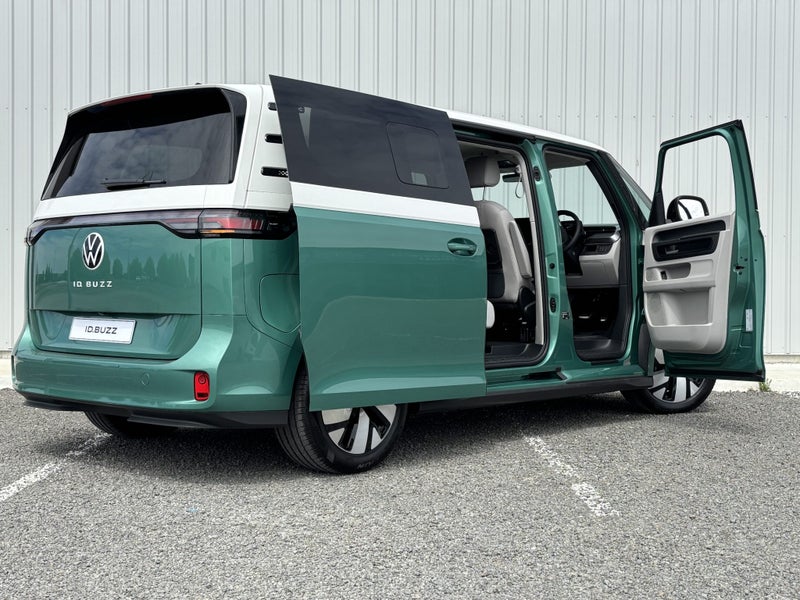 2025 Volkswagen ID. Buzz LWB 91Kwh EV image 5