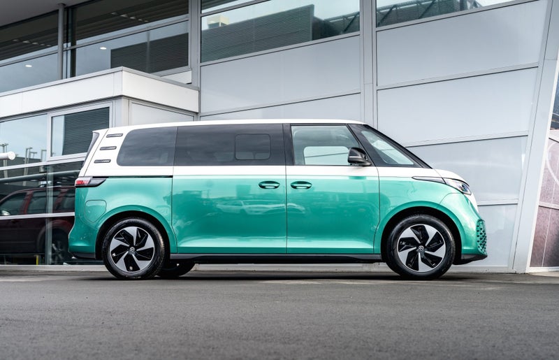 2025 Volkswagen ID. Buzz Pro LWB EV 210kW RWD -... image 4
