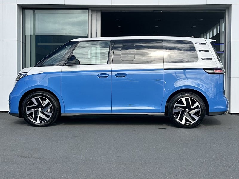 2025 Volkswagen ID. Buzz Pro NWB 84KWH/EV image 3