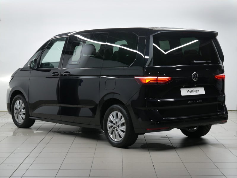 2025 Volkswagen Multivan T7 Family 2.0D image 3