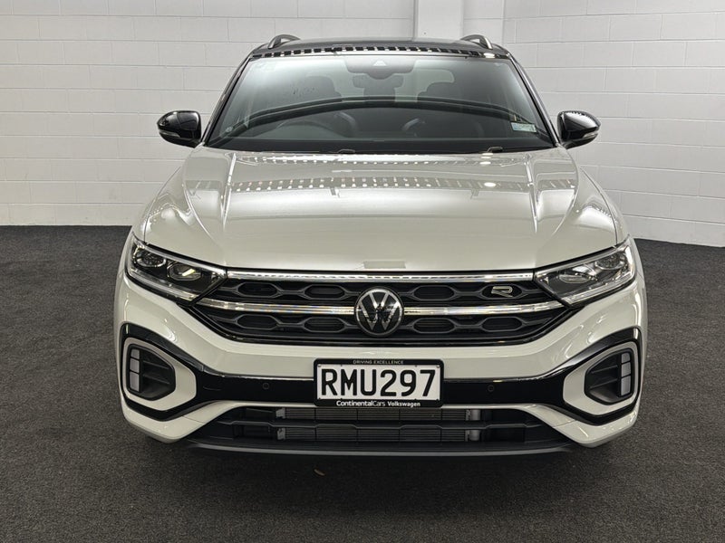 2025 Volkswagen T-Roc 2WD R-LINE image 3