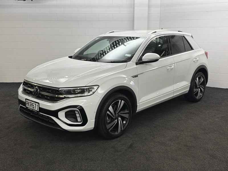 2025 Volkswagen T-Roc 2WD R-LINE image 3
