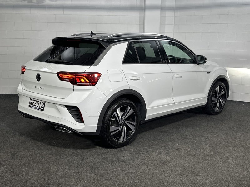 2025 Volkswagen T-Roc 2WD R-LINE image 3