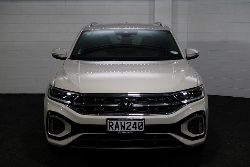 2025 Volkswagen T-Roc 2WD R-LINE image 2