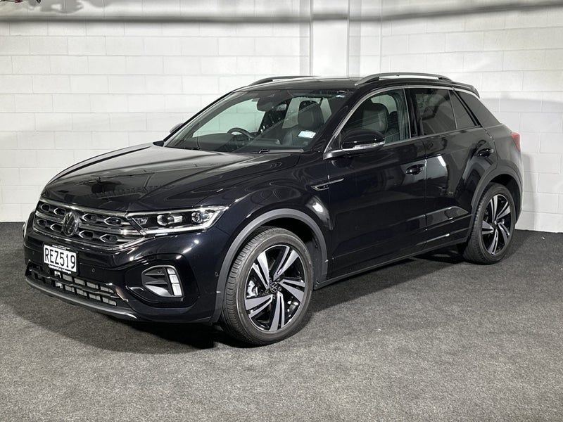 2025 Volkswagen T-Roc 2WD R-LINE image 1