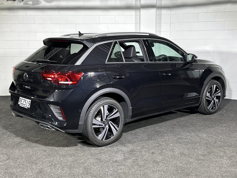 2025 Volkswagen T-Roc 2WD R-LINE image 3
