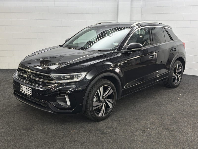 2025 Volkswagen T-Roc 2WD R-LINE image 2