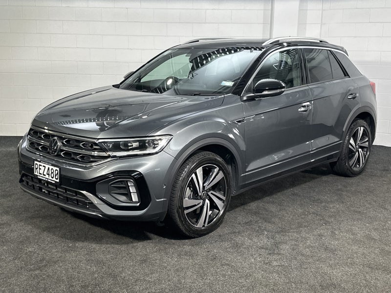 2025 Volkswagen T-Roc 2WD R-LINE image 1