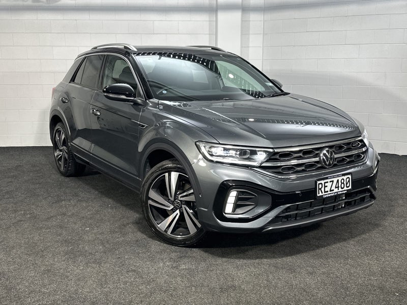 2025 Volkswagen T-Roc 2WD R-LINE image 2