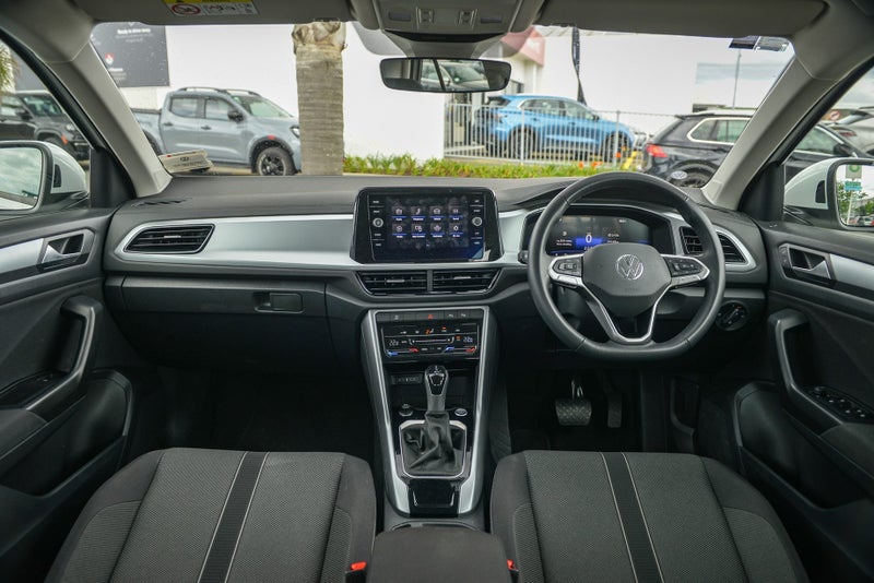 2025 Volkswagen T-Roc Life 1.4 image 3