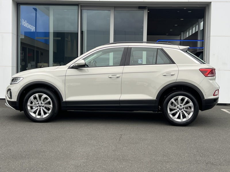 2025 Volkswagen T-Roc Life 1.4Pt/8At image 3