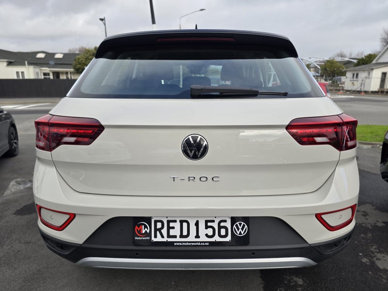2025 Volkswagen T-Roc Life 1.4PT/8AT - image 4