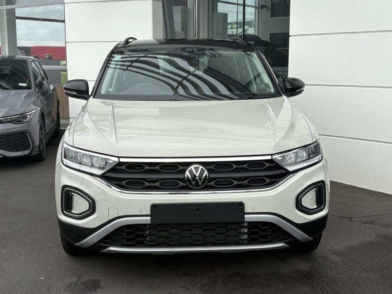 2025 Volkswagen T-Roc Life 1.4T 2WD image 2