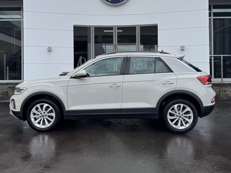 2025 Volkswagen T-Roc LIFE 1.4TSi 8At image 3