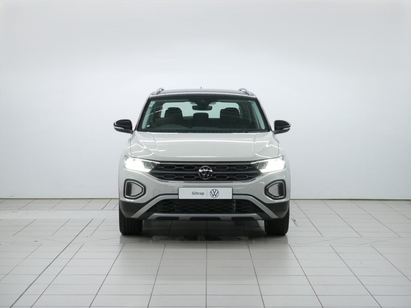 2025 Volkswagen T-Roc PA 2WD TSI Life image 2