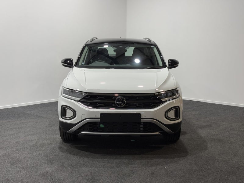 2025 Volkswagen T-Roc PA 2WD TSI Life image 2