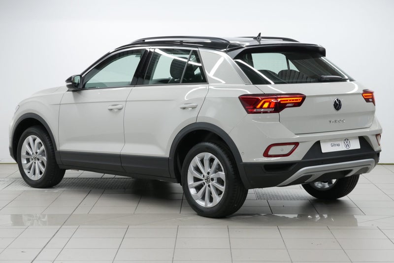 2025 Volkswagen T-Roc PA 2WD TSI Life image 3