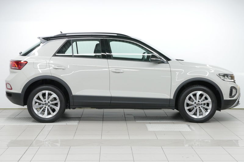 2025 Volkswagen T-Roc PA 2WD TSI Life image 5