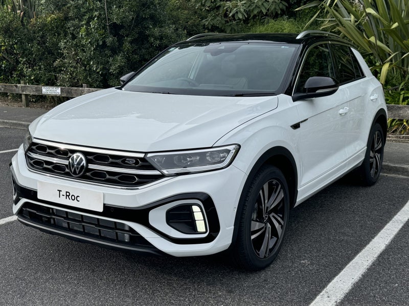 2025 Volkswagen T-Roc R-Line image 4