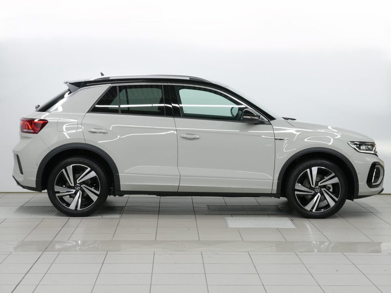 2025 Volkswagen T-Roc R-Line image 5