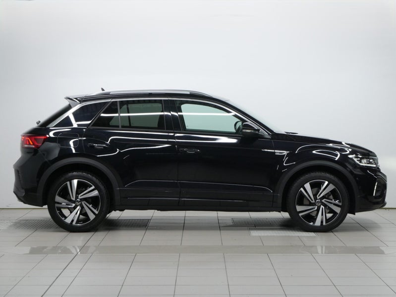 2025 Volkswagen T-Roc R-Line image 5