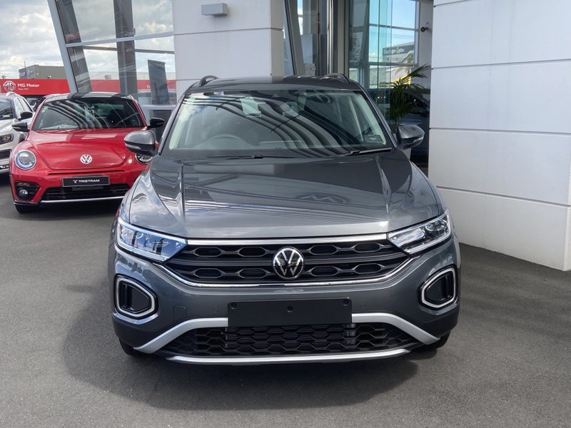 2025 Volkswagen T-Roc TSI Life 2WD 1.4T image 2
