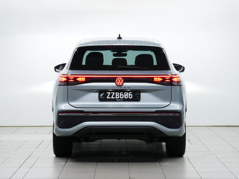 2025 Volkswagen Tayron Elegance AWD image 4