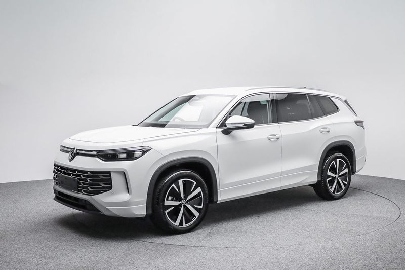 2025 Volkswagen Tayron Elegance AWD image 4