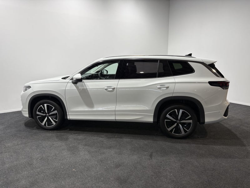 2025 Volkswagen Tayron Elegance AWD image 4