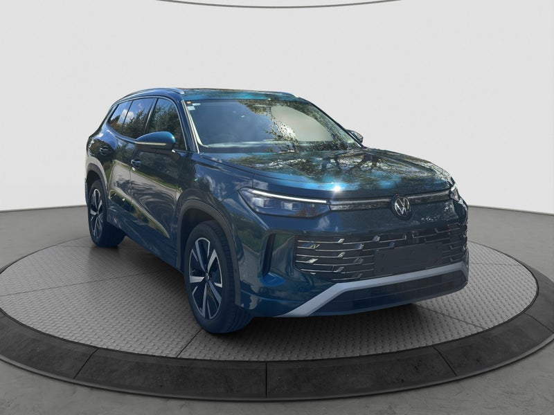 2025 Volkswagen Tayron Elegance AWD image 1