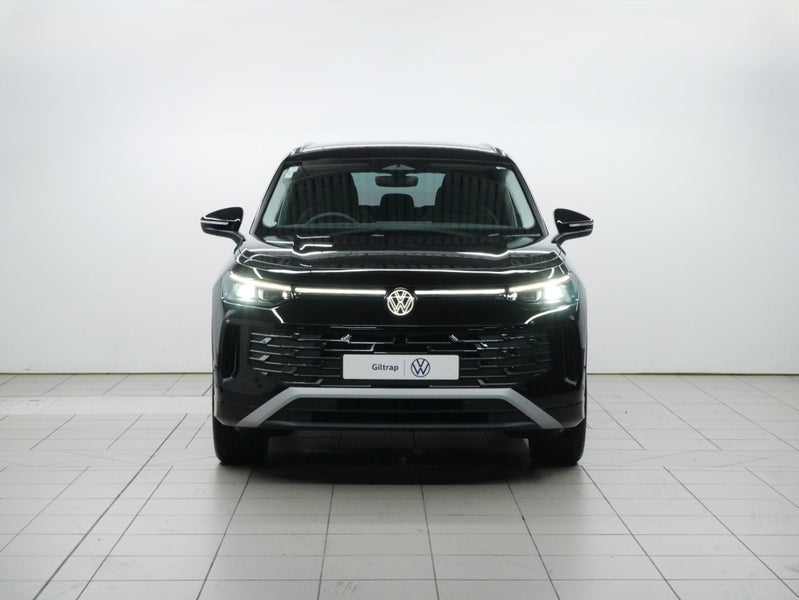 2025 Volkswagen Tayron Elegance AWD image 2