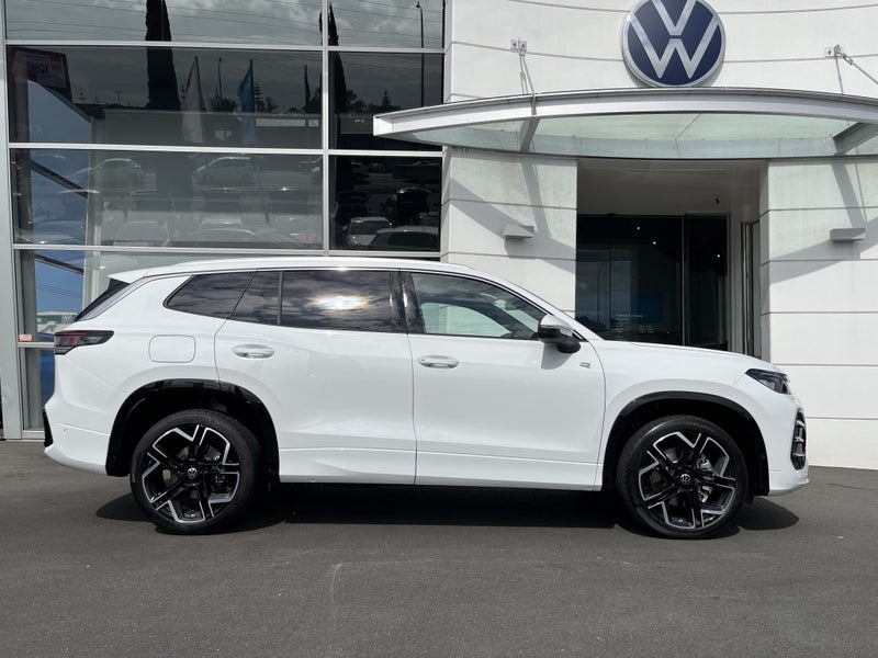 2025 Volkswagen Tayron R-LINE 4MOTION 195kW image 2