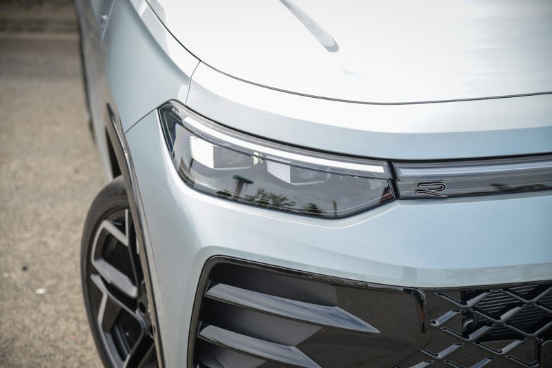 2025 Volkswagen Tayron R-Line AWD 2.0 image 4