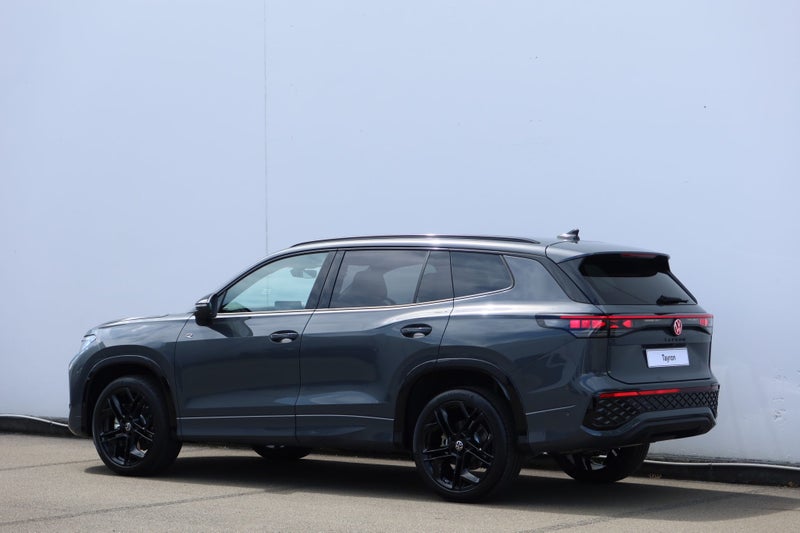 2025 Volkswagen Tayron R-Line AWD image 4