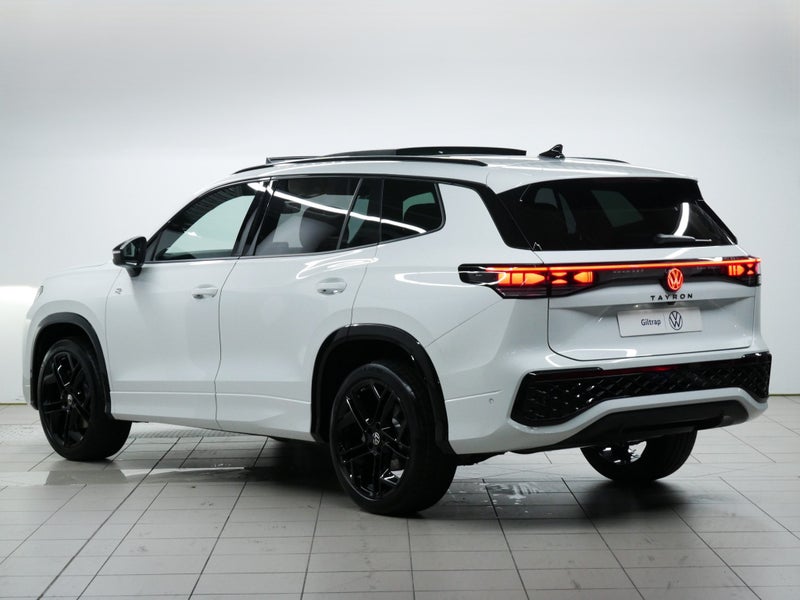 2025 Volkswagen Tayron R-Line AWD image 3