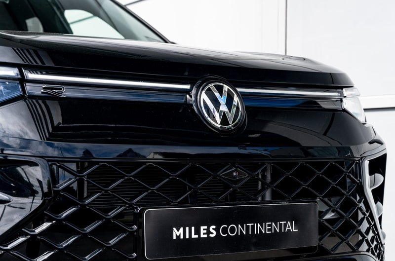 2025 Volkswagen Tayron R-Line AWD Turbo 195kW image 2