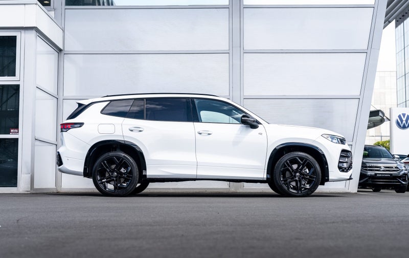 2025 Volkswagen Tayron R-Line AWD Turbo 195kW image 3