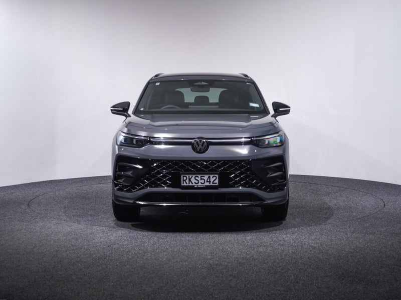 2025 Volkswagen Tayron TSi R-Line 4Motion 195kW image 2